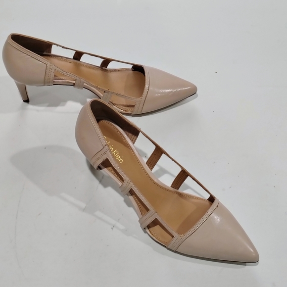 Calvin Klein Women's Pointy Toe Beige Slip On High Heels Shoes Size 8.5M - Picture 1 of 14